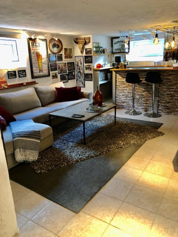 Suite Apartment With Garden And All Amenities Malmo Bagian luar foto