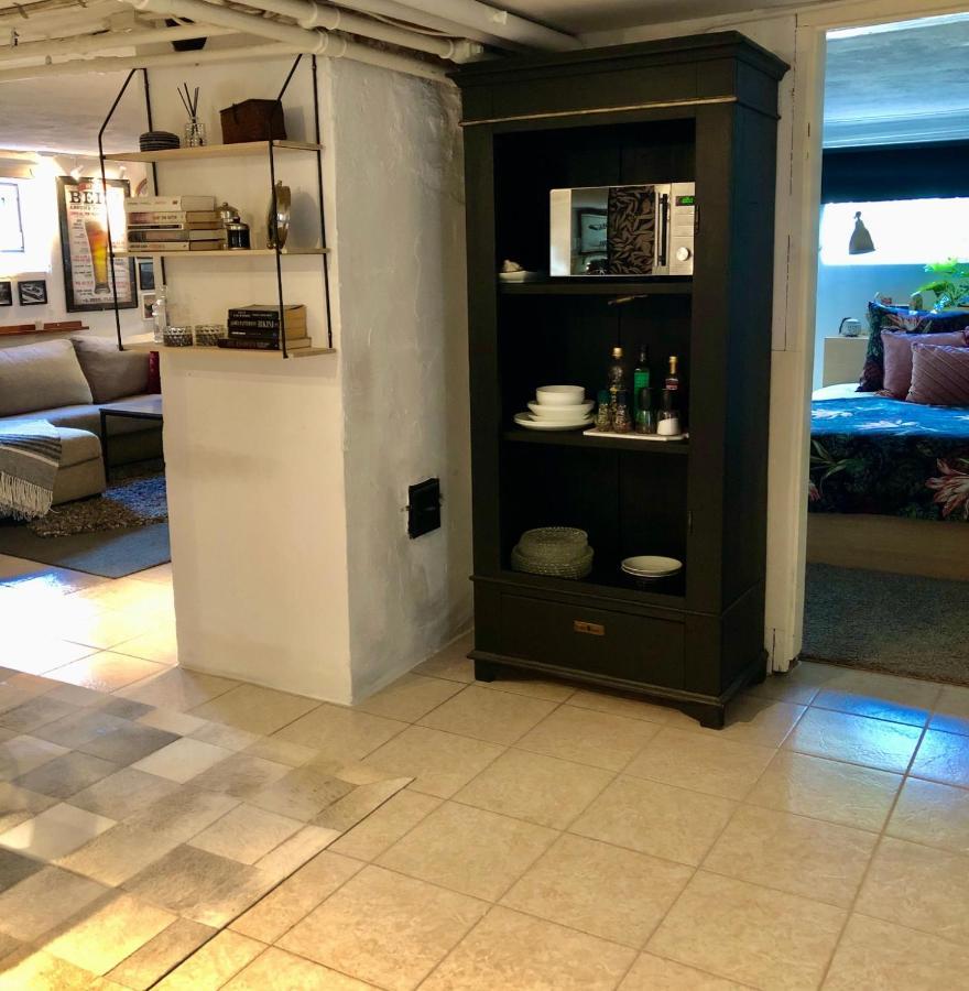 Suite Apartment With Garden And All Amenities Malmo Bagian luar foto